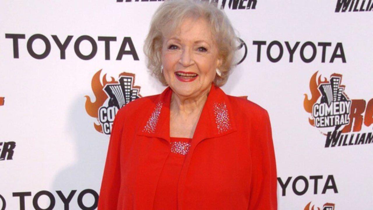 Betty White3